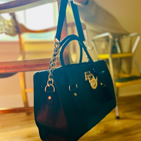 MICHAEL Michael Kors Hamilton Large East/West Satchel Gold Hardware - Picture 4 of 9